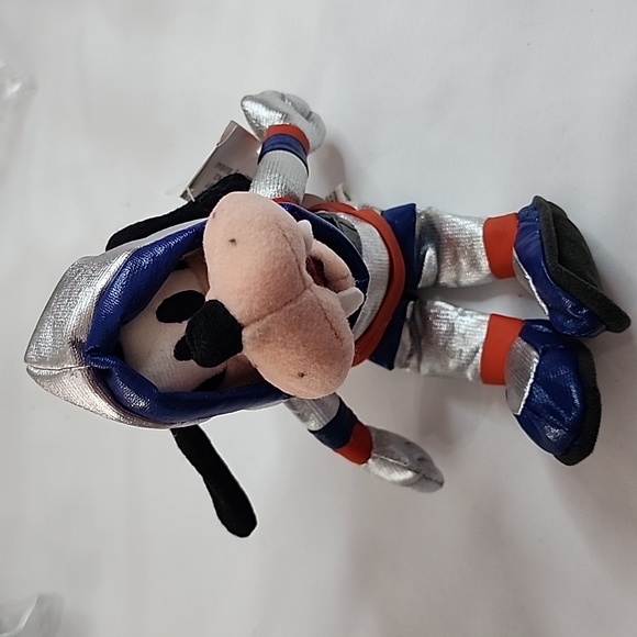 Vintage NWT Disney Goofy Space Man Plush Beanbag Figurine - Picture 1 of 13